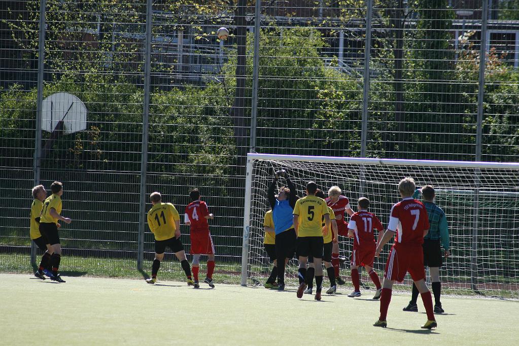 Hhafen-Sereetz 3-0 051.jpg - Und weg ist er.